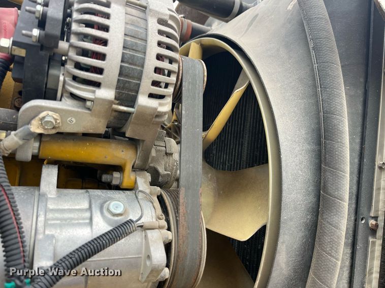 image for item LD9951 RoGator SSc 1084 sprayer