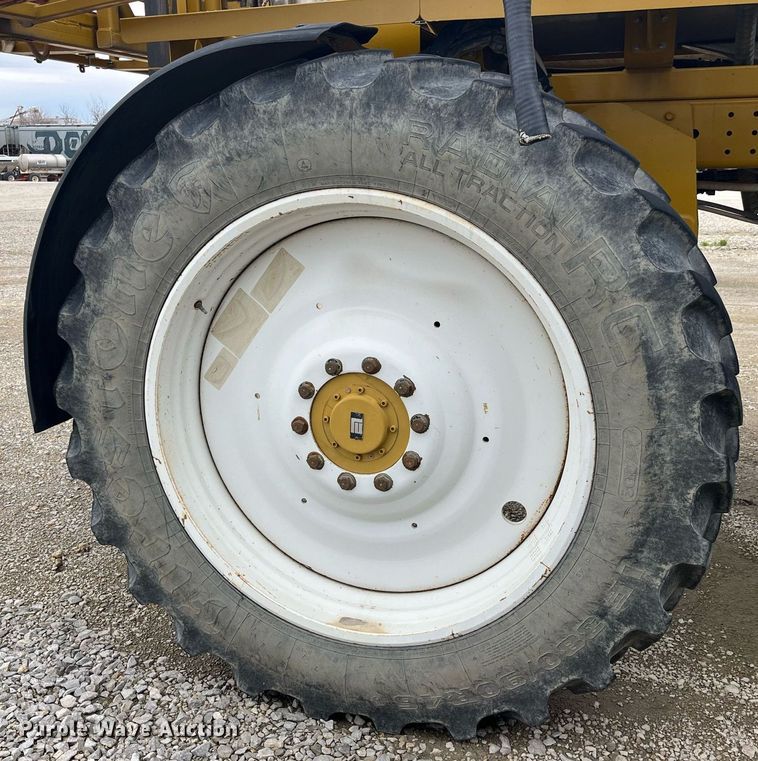 image for item LD9951 RoGator SSc 1084 sprayer