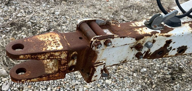 image for item LD9955 Willmar  Super 600 Narrow Track spreader