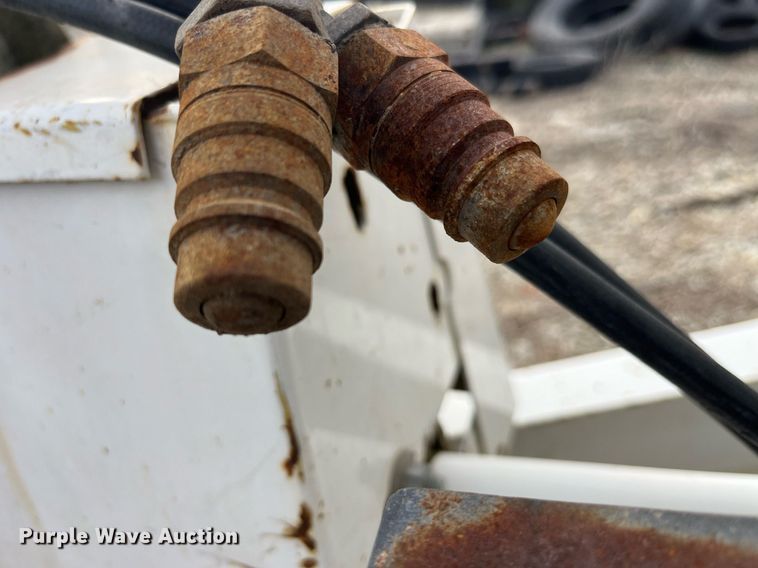 image for item LD9955 Willmar  Super 600 Narrow Track spreader