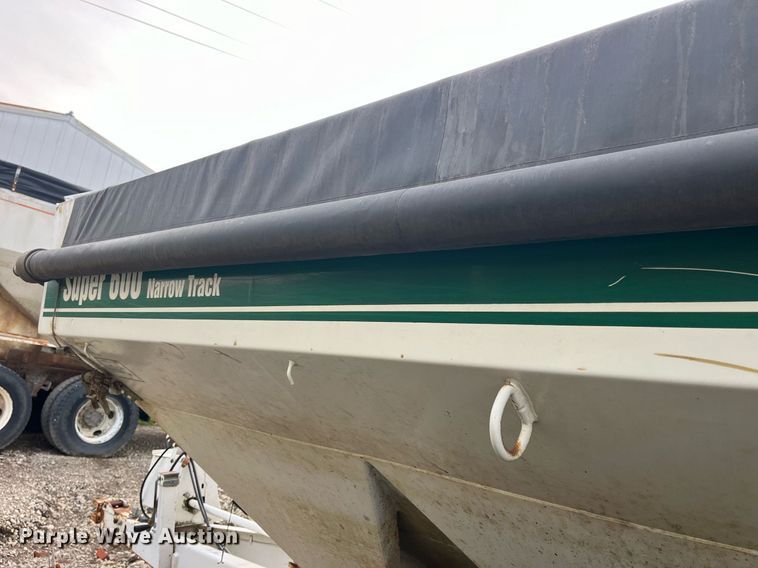 image for item LD9955 Willmar  Super 600 Narrow Track spreader