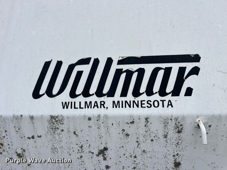 image for item LD9956 Willmar 600  spreader