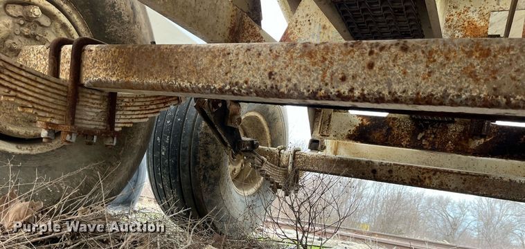 image for item LD9956 Willmar 600  spreader