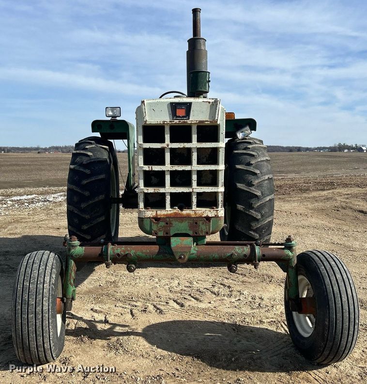 image for item MO9173 1962 Oliver 1800 tractor