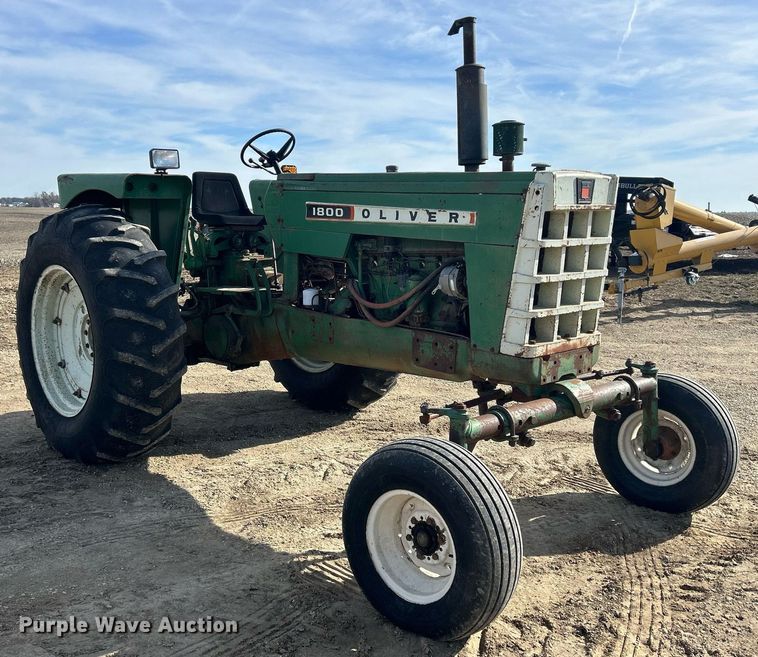 image for item MO9173 1962 Oliver 1800 tractor