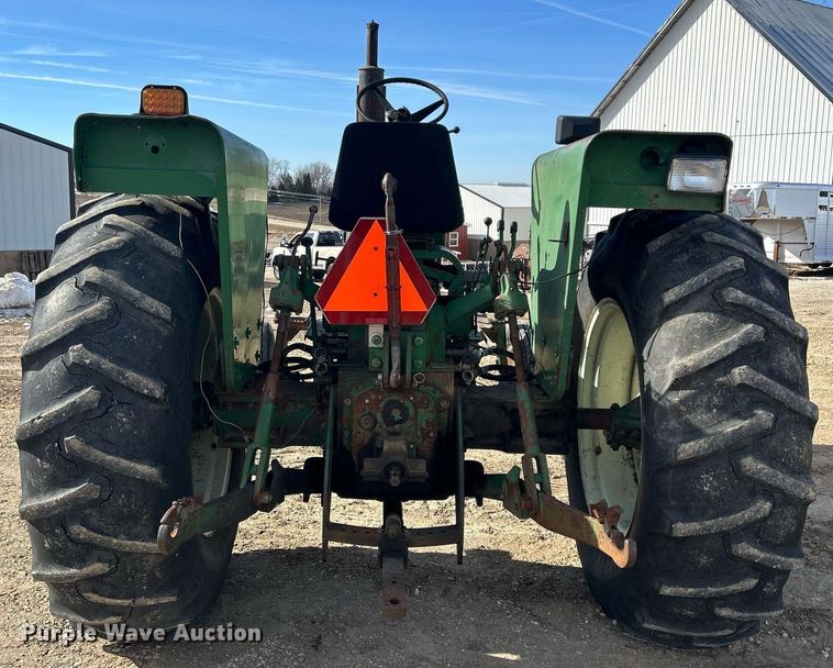 image for item MO9173 1962 Oliver 1800 tractor