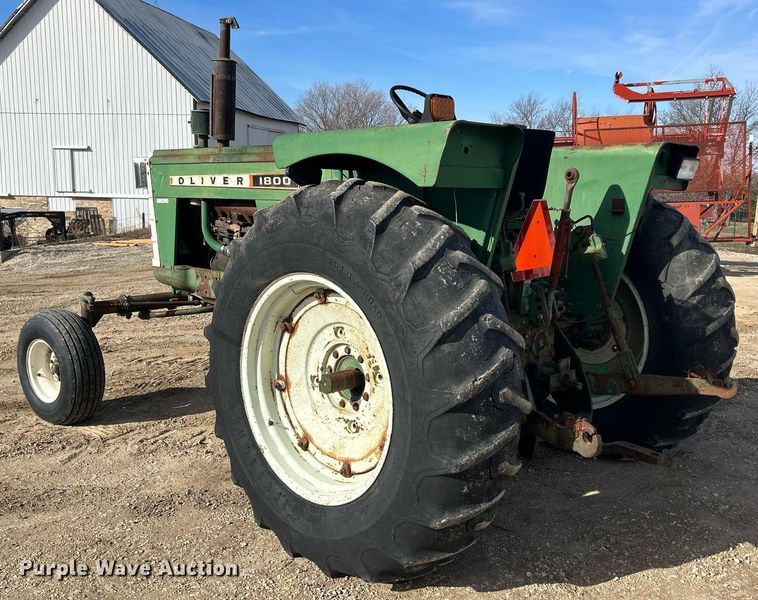 image for item MO9173 1962 Oliver 1800 tractor