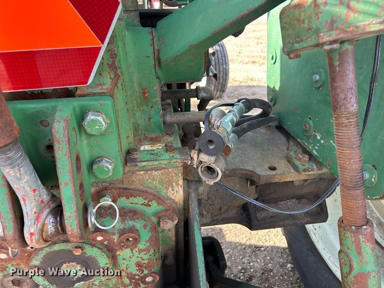 image for item MO9173 1962 Oliver 1800 tractor