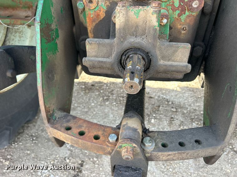 image for item MO9173 1962 Oliver 1800 tractor