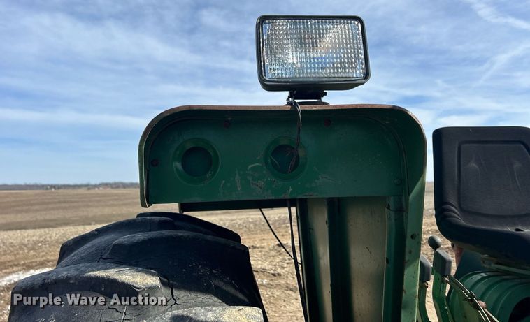 image for item MO9173 1962 Oliver 1800 tractor