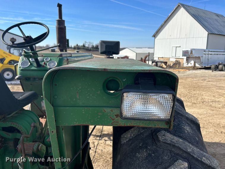 image for item MO9173 1962 Oliver 1800 tractor