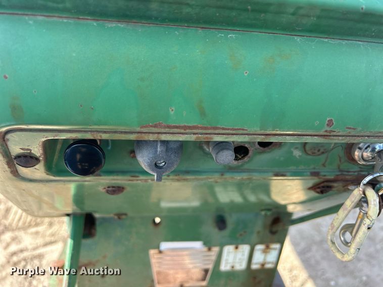 image for item MO9173 1962 Oliver 1800 tractor