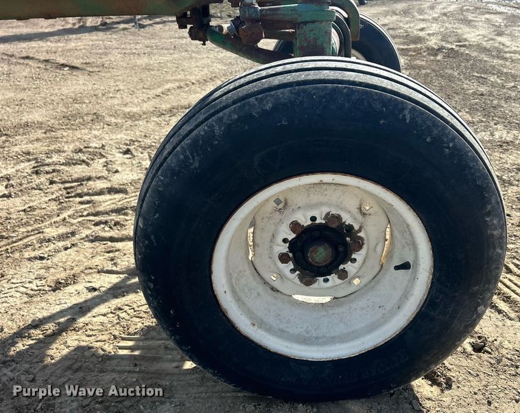 image for item MO9173 1962 Oliver 1800 tractor