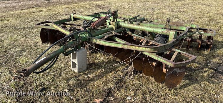 image for item NF9270 John Deere double off-set disk