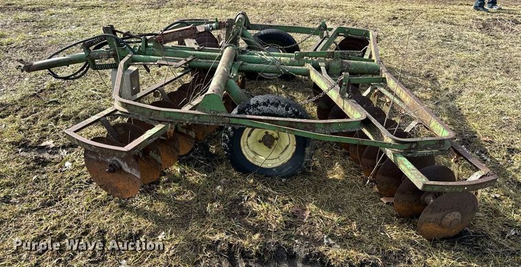 image for item NF9270 John Deere double off-set disk