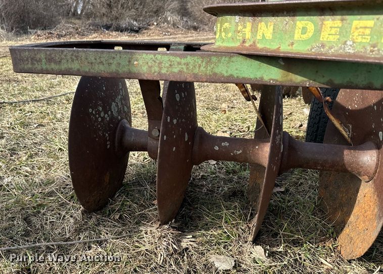 image for item NF9270 John Deere double off-set disk
