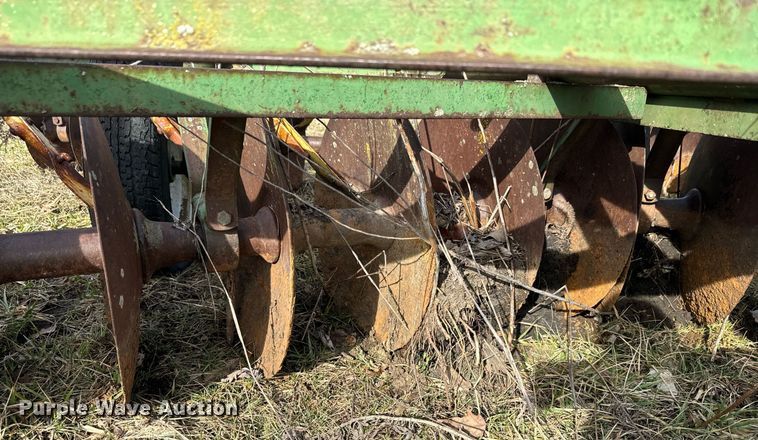 image for item NF9270 John Deere double off-set disk