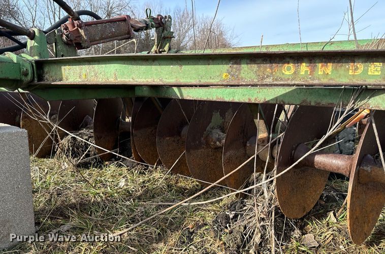 image for item NF9270 John Deere double off-set disk