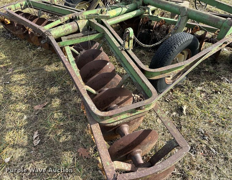 image for item NF9270 John Deere double off-set disk