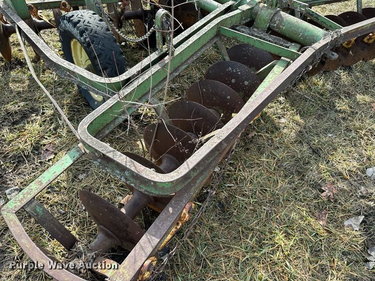 image for item NF9270 John Deere double off-set disk