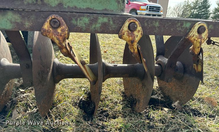 image for item NF9270 John Deere double off-set disk