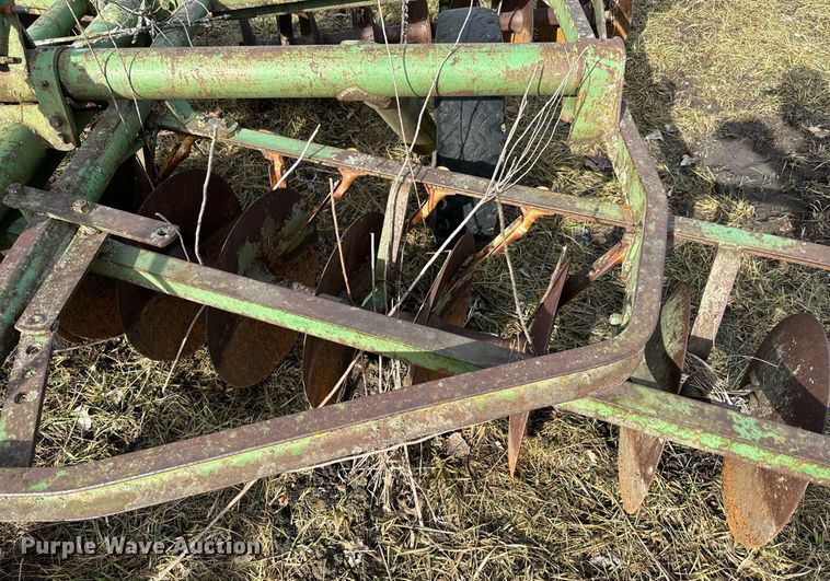 image for item NF9270 John Deere double off-set disk