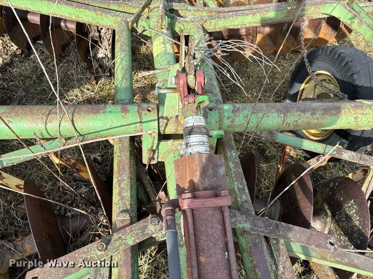 image for item NF9270 John Deere double off-set disk