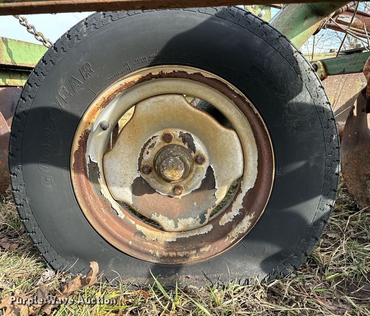 image for item NF9270 John Deere double off-set disk