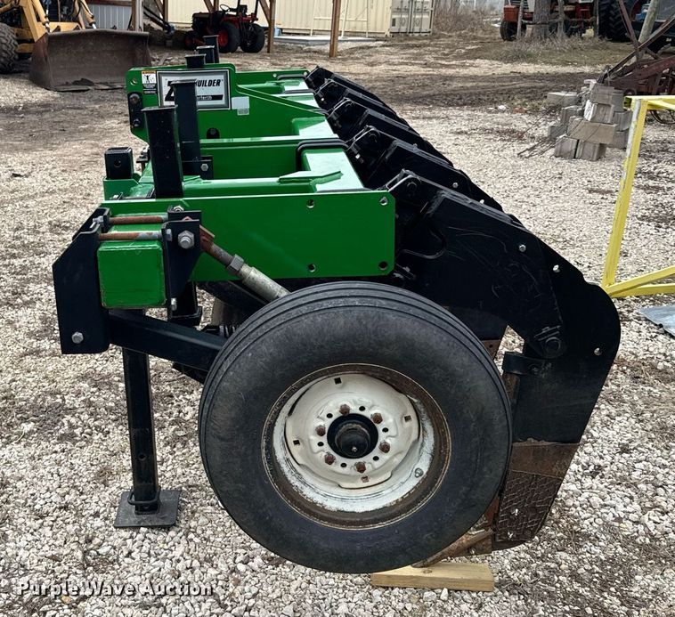 image for item NF9276 Unverferth Zone Builder 110 in-line ripper