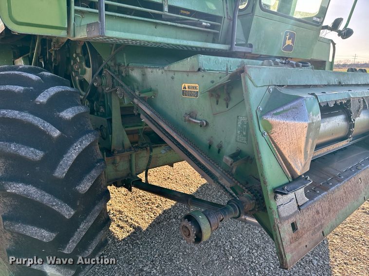image for item NF9303 John Deere 7700 combine