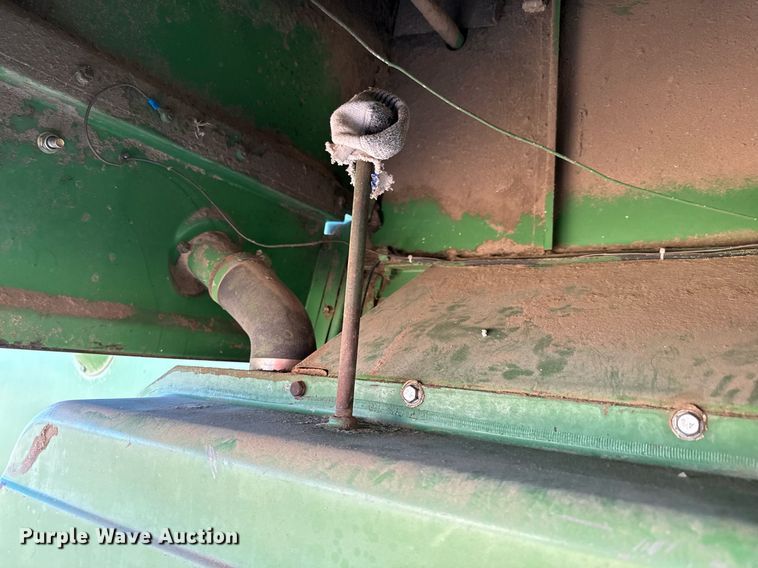 image for item NF9303 John Deere 7700 combine