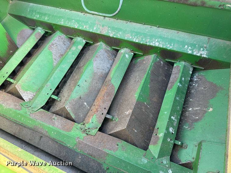 image for item NF9303 John Deere 7700 combine