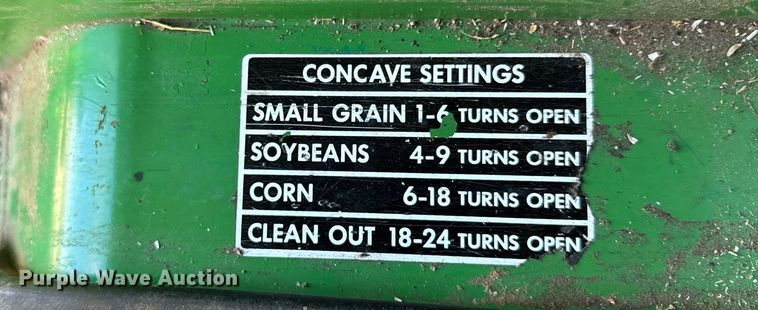 image for item NF9303 John Deere 7700 combine