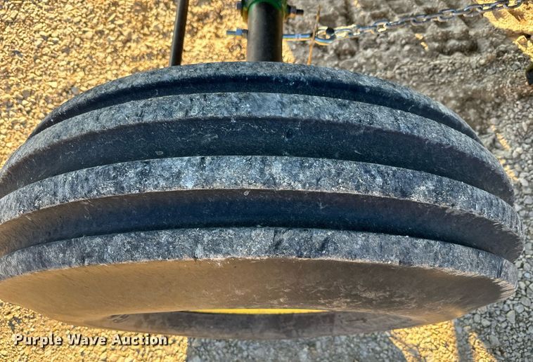 image for item NF9303 John Deere 7700 combine