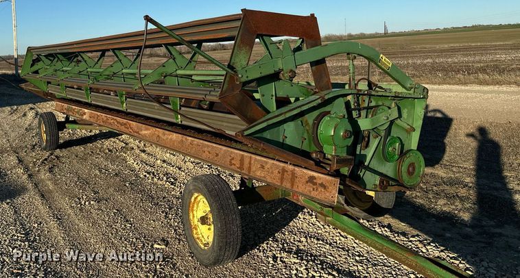 image for item NF9303 John Deere 7700 combine