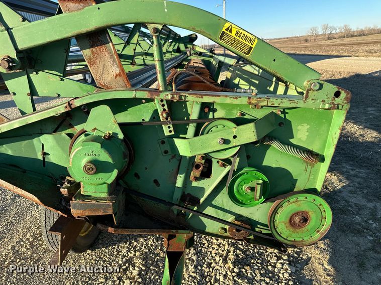 image for item NF9303 John Deere 7700 combine