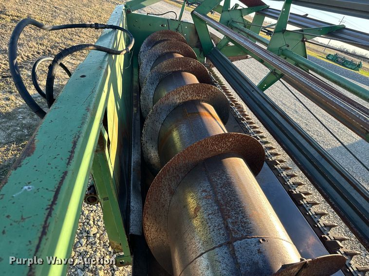 image for item NF9303 John Deere 7700 combine