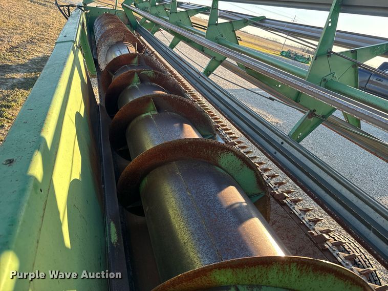 image for item NF9303 John Deere 7700 combine