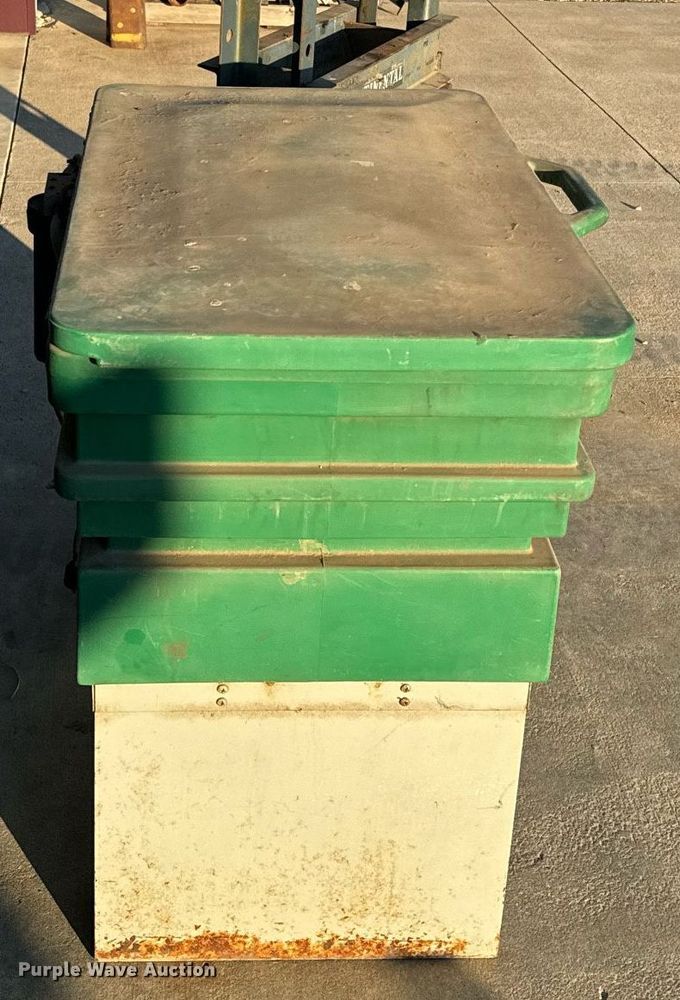 image for item NF9304 Parts washer and press