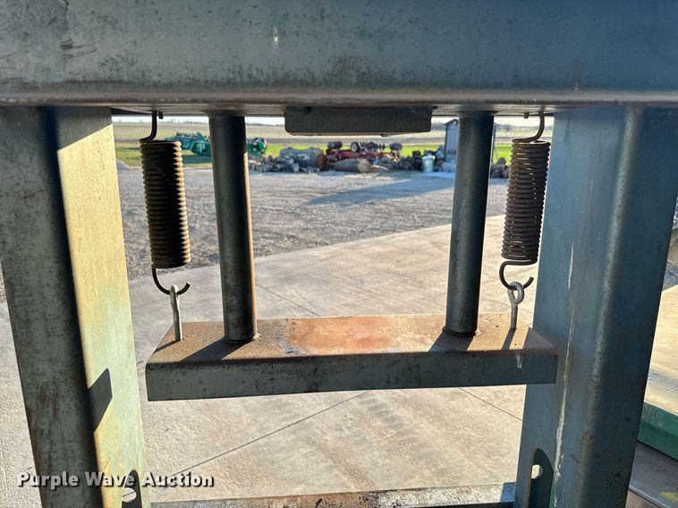 image for item NF9304 Parts washer and press