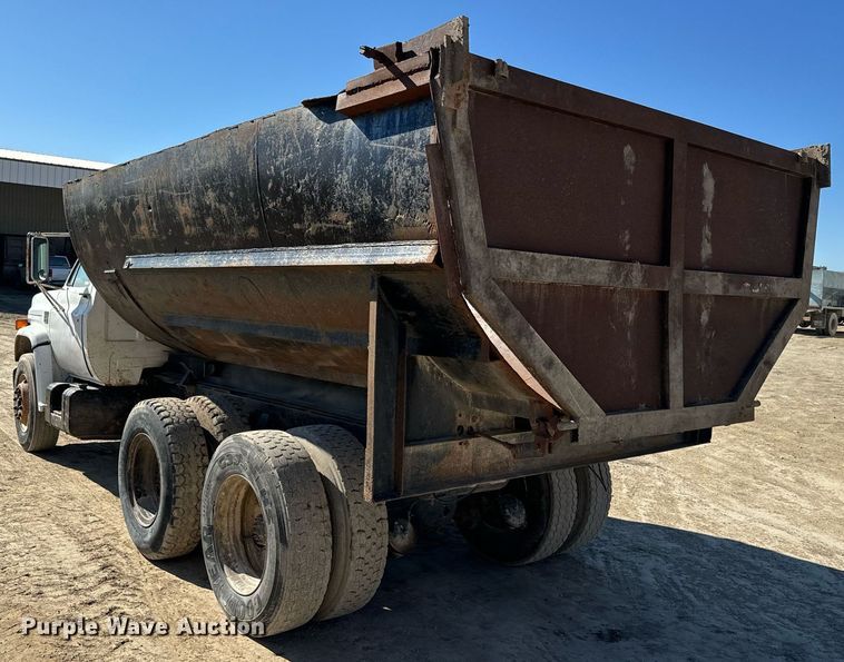image for item NF9305 1978 Chevrolet  C60 dump truck