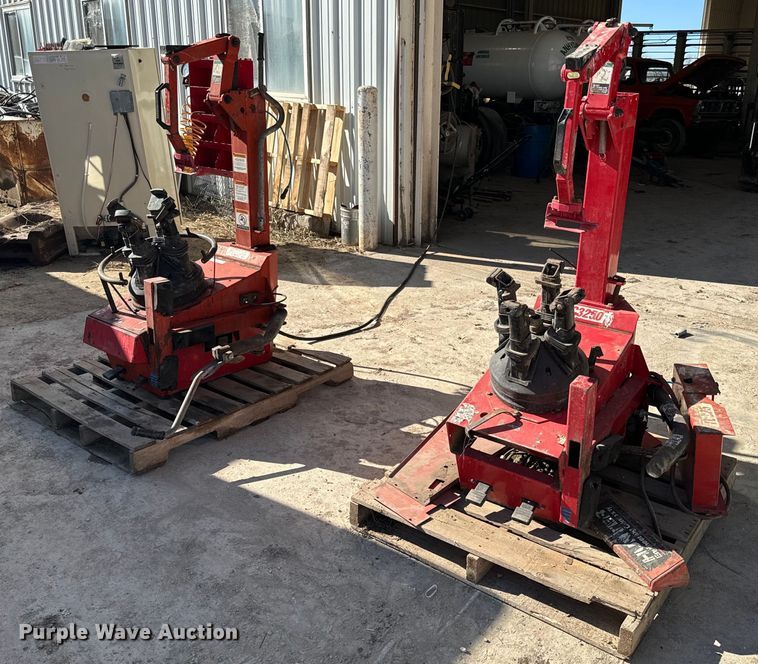 image for item NF9306 (2) Tire machines