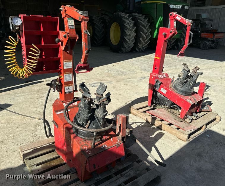 image for item NF9306 (2) Tire machines