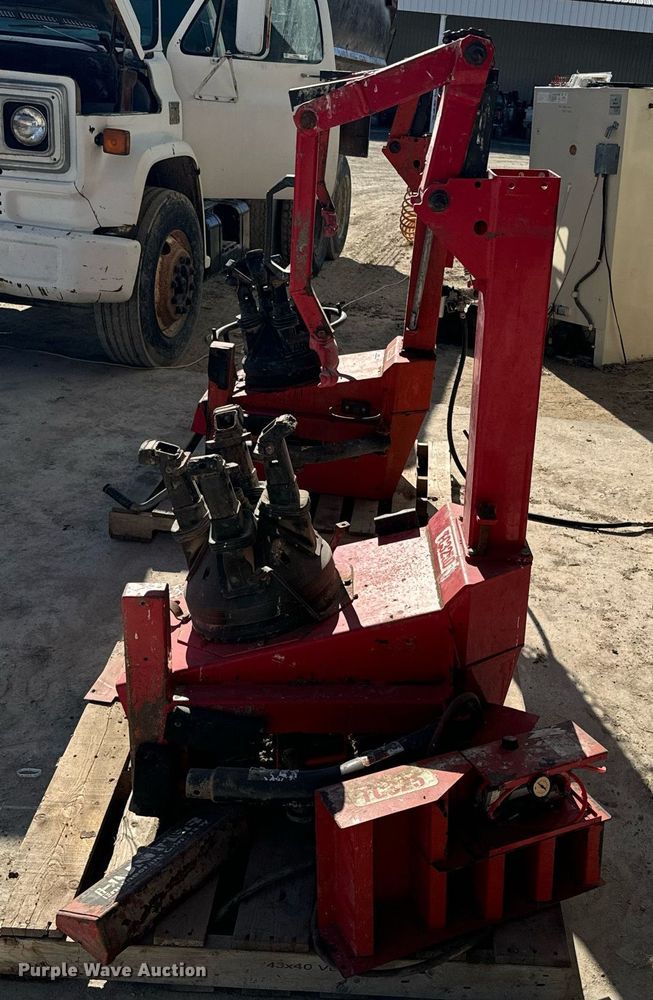 image for item NF9306 (2) Tire machines