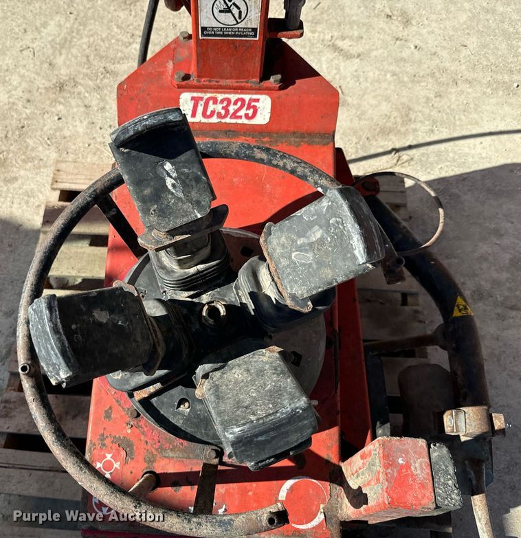 image for item NF9306 (2) Tire machines