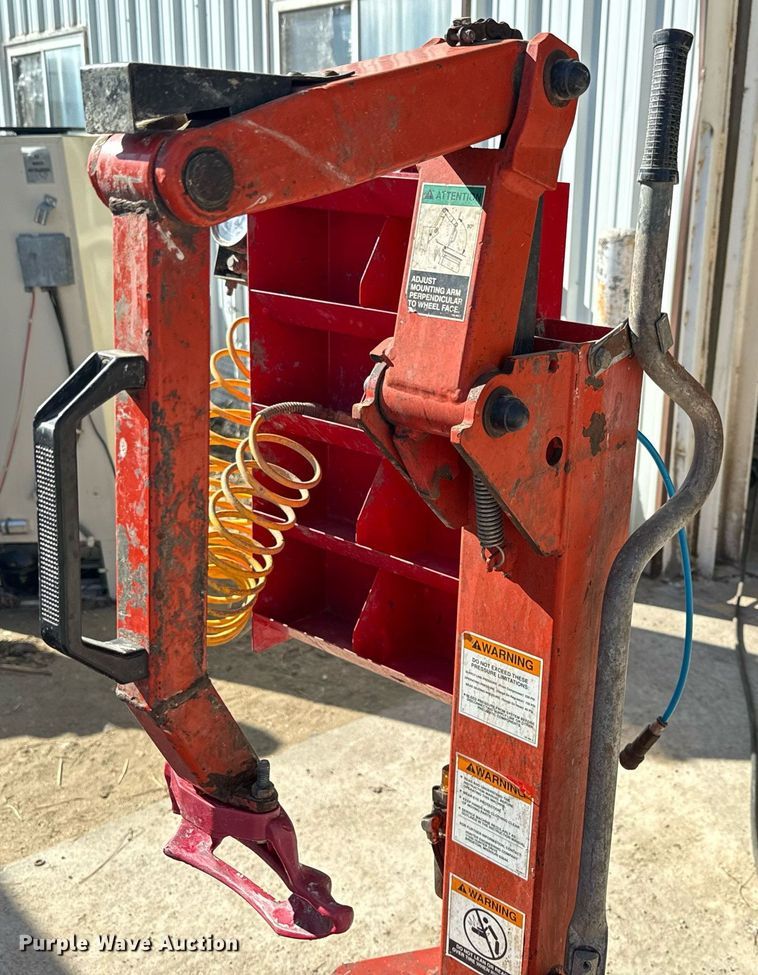 image for item NF9306 (2) Tire machines