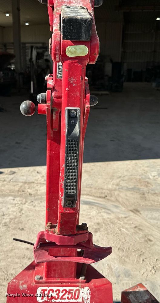 image for item NF9306 (2) Tire machines