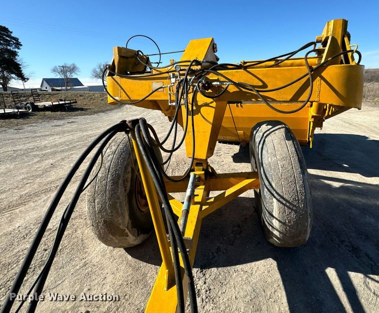image for item NF9307 Allis Chalmers AC108 scraper