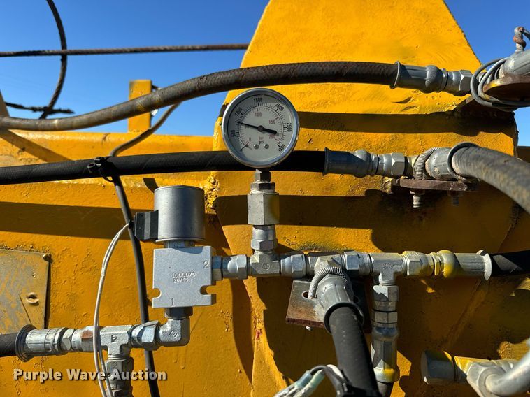 image for item NF9307 Allis Chalmers AC108 scraper