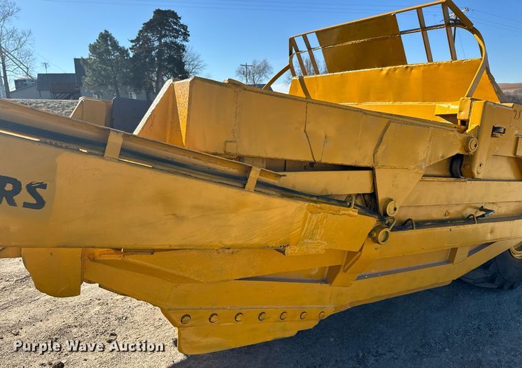 image for item NF9307 Allis Chalmers AC108 scraper